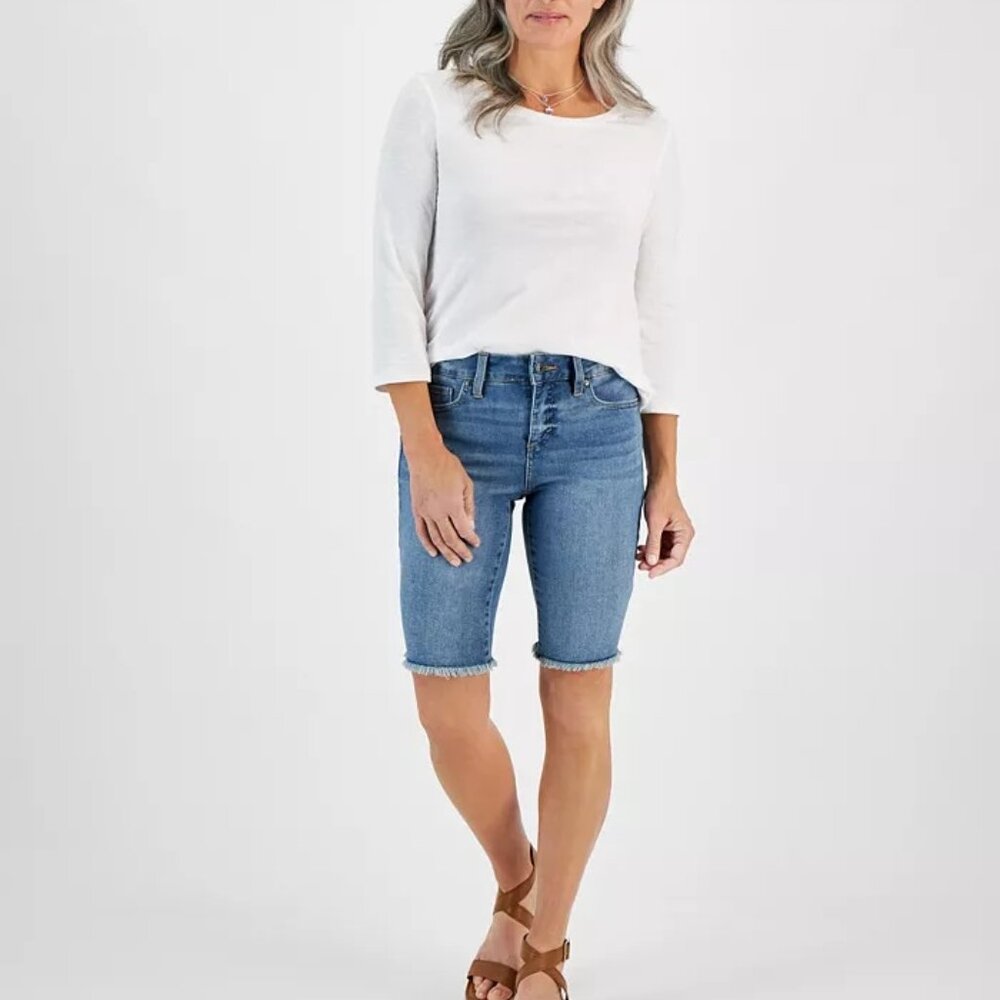 NWTS Style & Co Petite Mid Rise Raw-Edge Denim Bermuda Shorts 6 Petite (A-3)